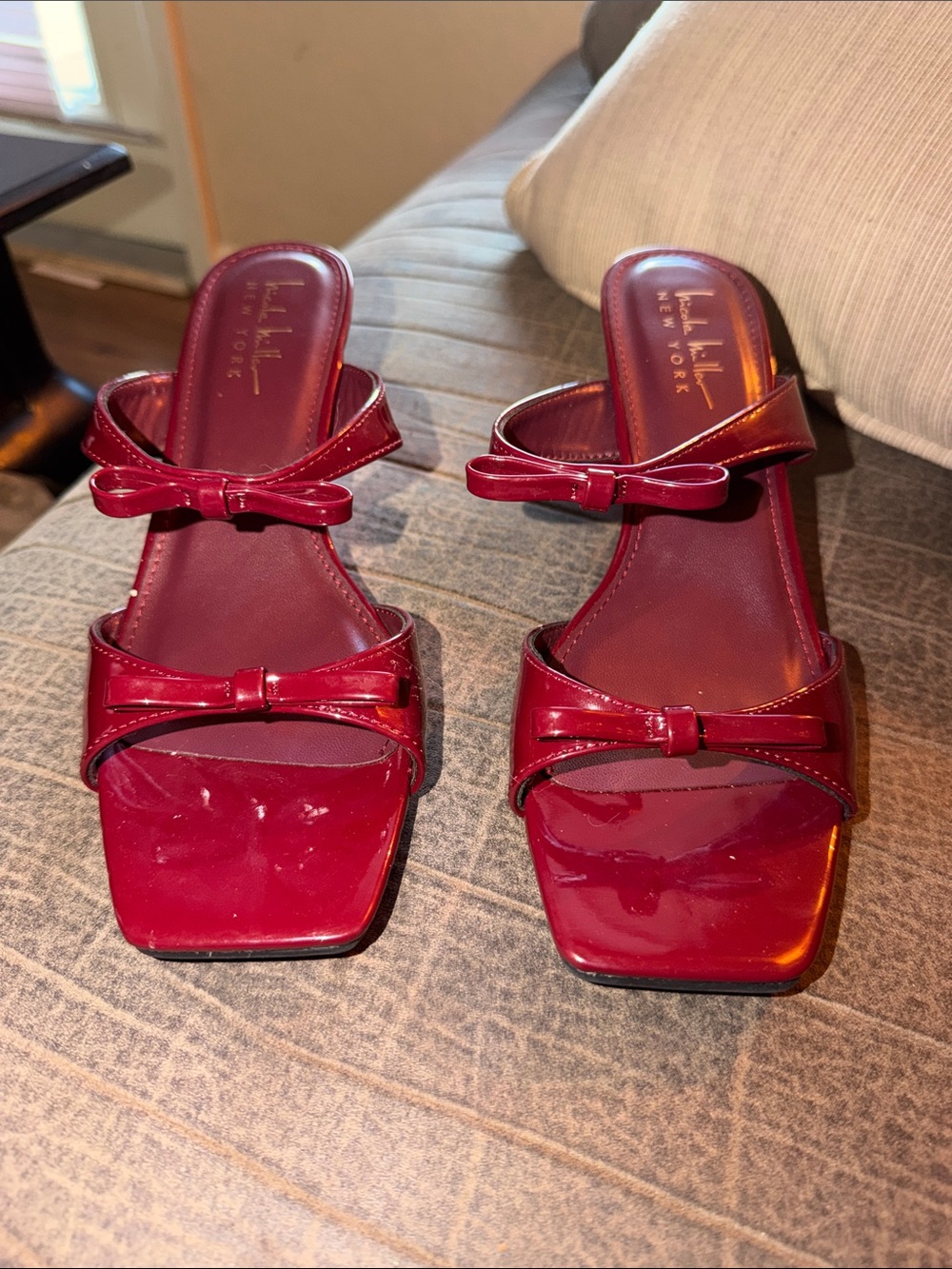 Nicole Miller red/maroon kitten heel